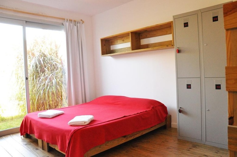 Rojo Y Negro Hostel - Posada