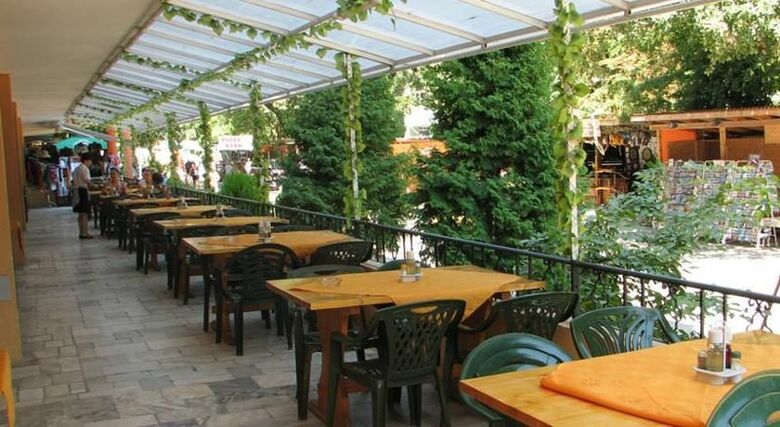 Hotel Kamchia Park