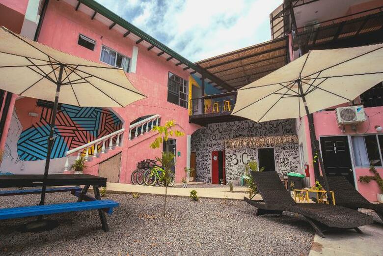 Hotel Selina Santa Teresa North