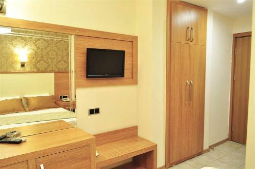Assos Park Hotel