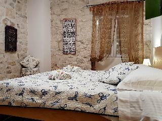 Hotel Villa Nautica Stone House