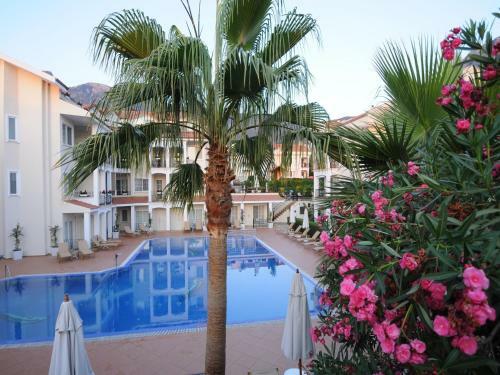 Sea Breeze Hotel And Apartments
