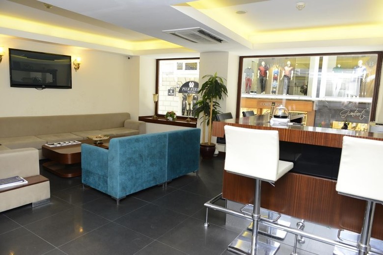 Atik Palas Hotel