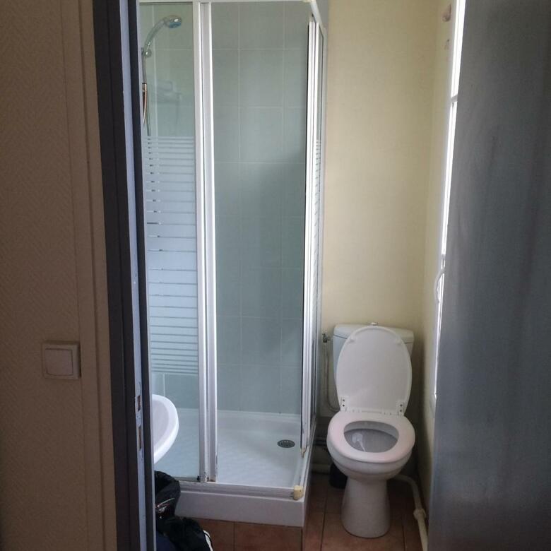 Au Royal Mad Hotel