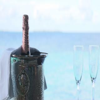 Hotel Vakarufalhi Island Resort