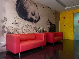 Oyo 705 Golden Pearl Hotel