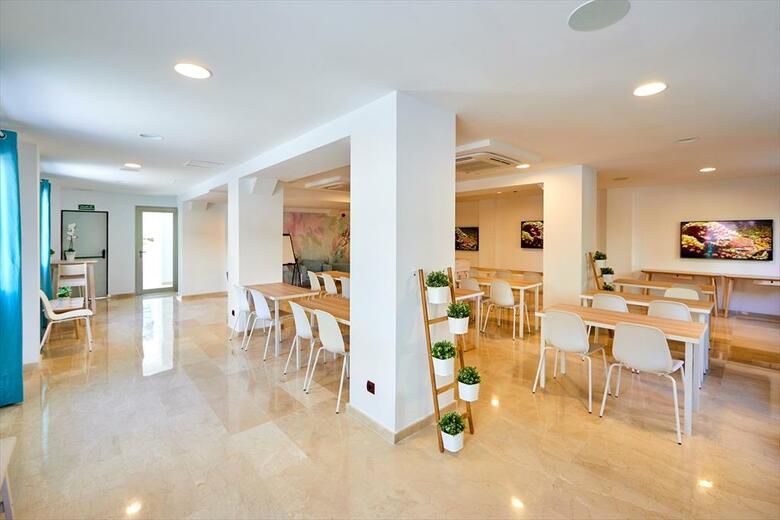 Hotel Mediterranean Bay S�lo Adultos