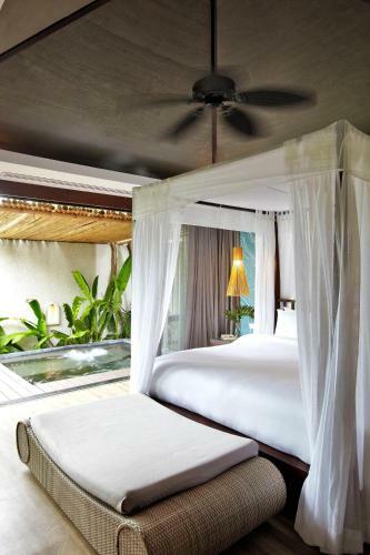 Hotel Sareeraya Villas & Suites