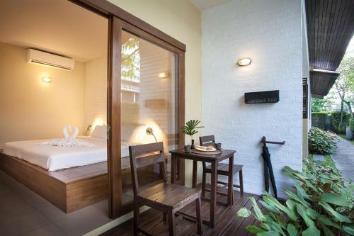Hotel Baan Talay Resort
