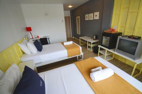 Hostal River View Guest House