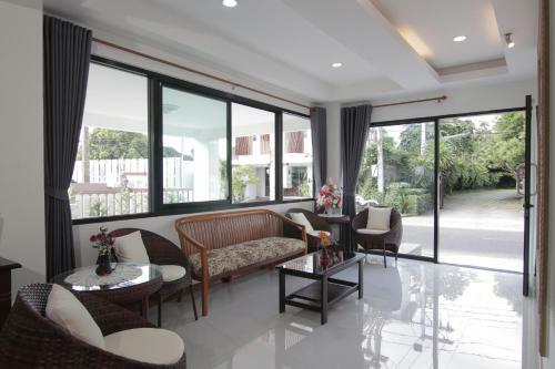 Hostal Gusto House