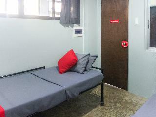 Hotel Oyo 561 Abn Hostel