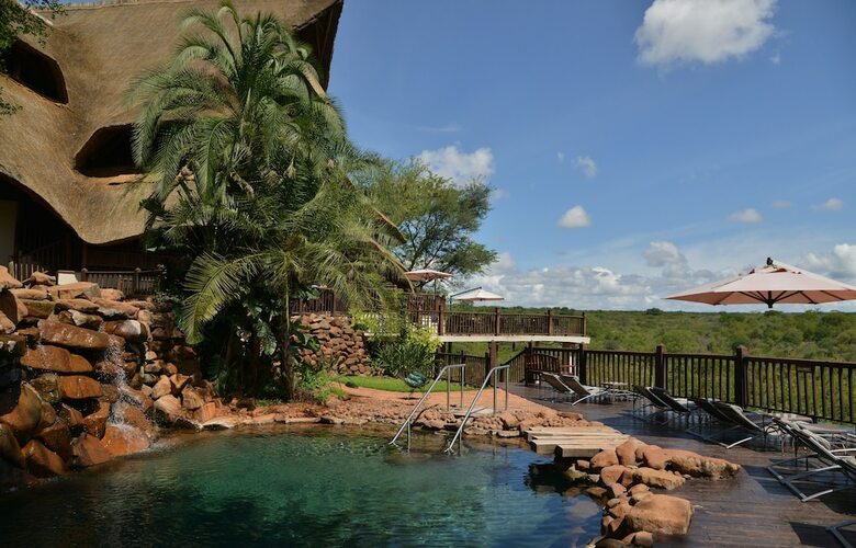 Hotel Victoria Falls Safari Suites