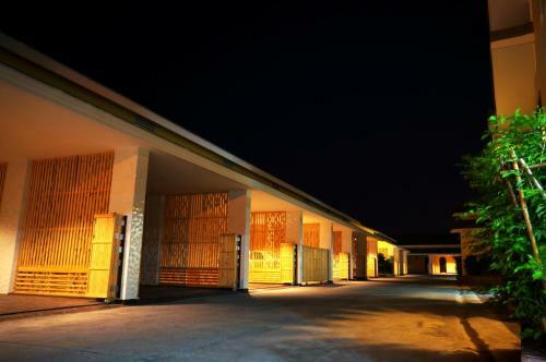 Hotel Roses Huahin