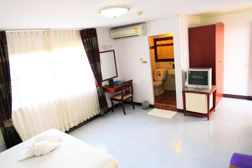 Hotel Regent Lodge Lampang