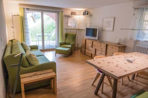 Aparthotel Chesa Bellaval