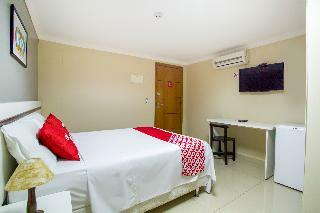 Oyo Hotel Via Universit�ria