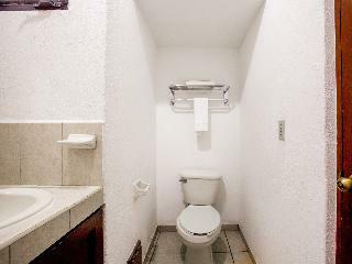 Capital O Hotel Jym