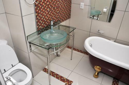 Hostal Montana Boutique Guesthouse