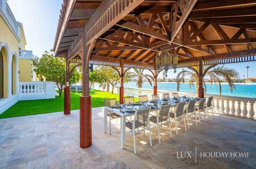 Villa Lux - The Dubai Paradise Palace