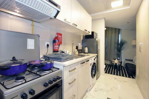 Apartamento Signature Holiday Homes - Furnished Studio In Mag 565