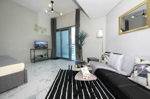 Apartamento Signature Holiday Homes - Furnished Studio In Mag 565