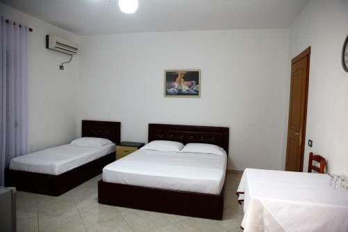 Hotel Tirona