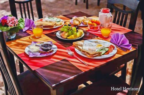 Hostal Room In Bb - Hotel Horizont -antena Room 03