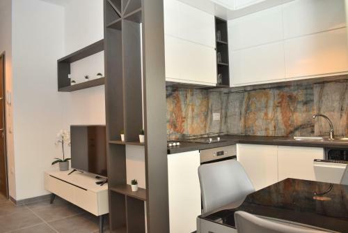 Glam Apartment - 164