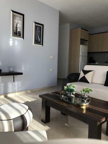 Apartamento Albania Sarande Adar 1