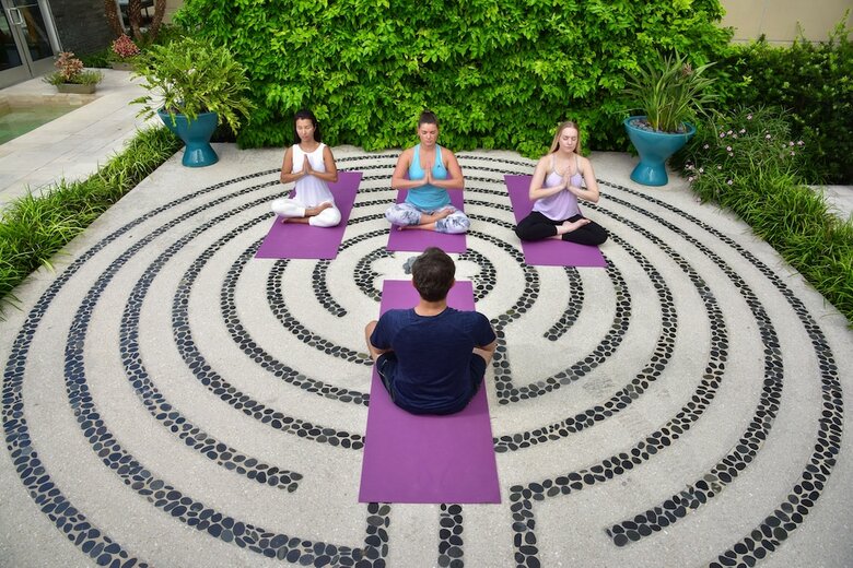 Hotel Naples Grande Beach Resort