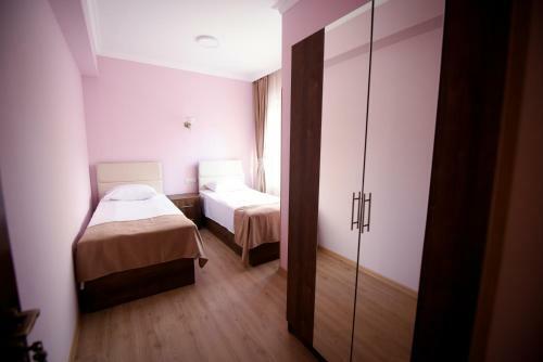 Royal Palace Hotel