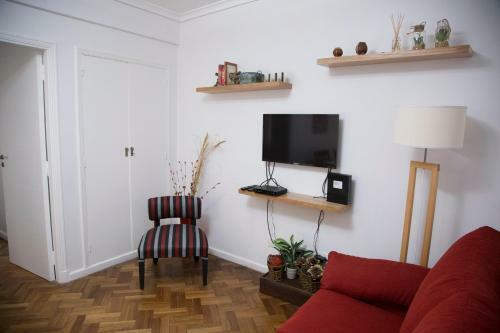 Small & Comfortable Apartment In Palermo