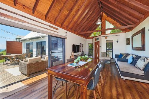 A Perfect Stay - Belongil On The Beach