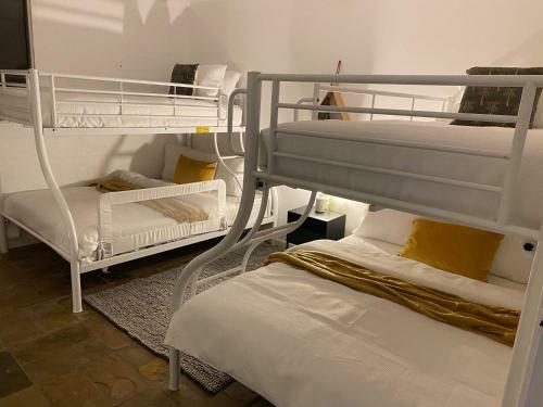 Coolum Beach Hidden Gem With Pool, Wifi, Netflix