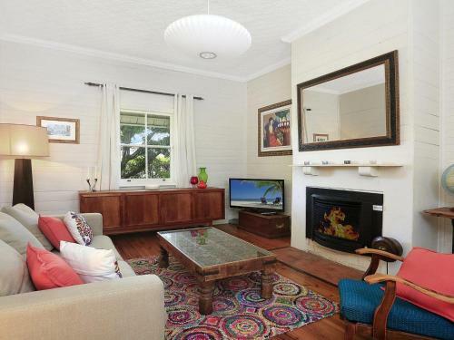 Poppy Cottage-delightful Pet Friendly Weatherboard