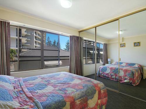 Cobden Court Unit 5 - 2 Bedroom Unit One Street From The Beach