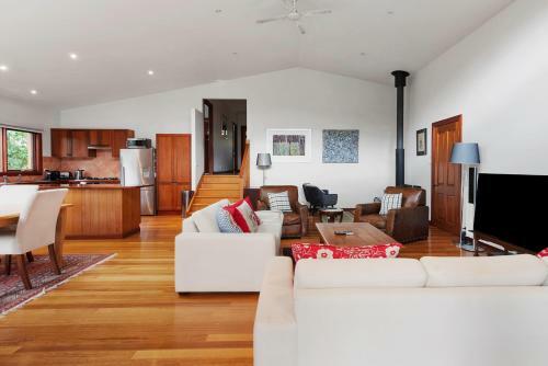 Mountain Home Leura - Perfect Weekend Escape