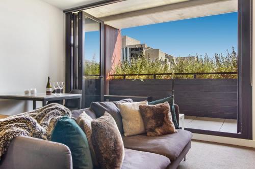 Convenient City Apartment With Resort-style Extras