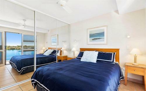Apartment 5 Commodore