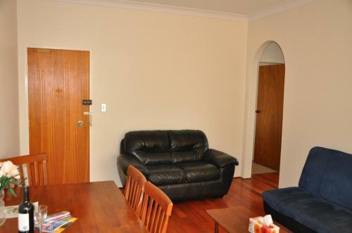 Accommodation Sydney Kogarah 2 Bedroom Apartment
