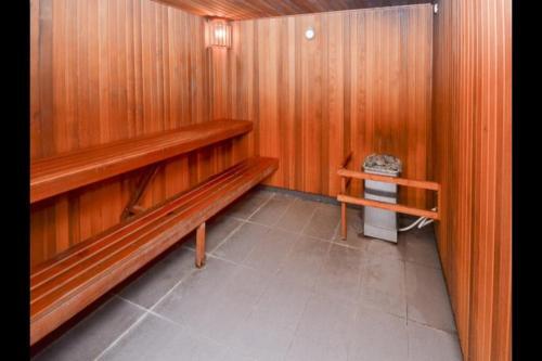 Apartamento Sun-drenched 3br Apt In Turrella!