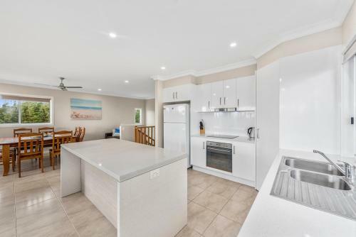 Villa Beachaway Fuller Street 11a & 11b