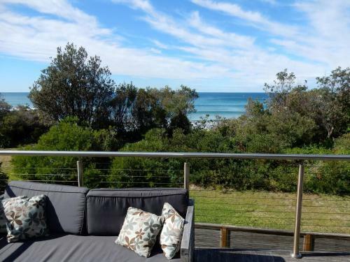 Beachfront Location - 28 Mitchell Pde