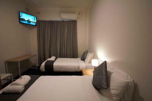 Sydney Junction Hotel