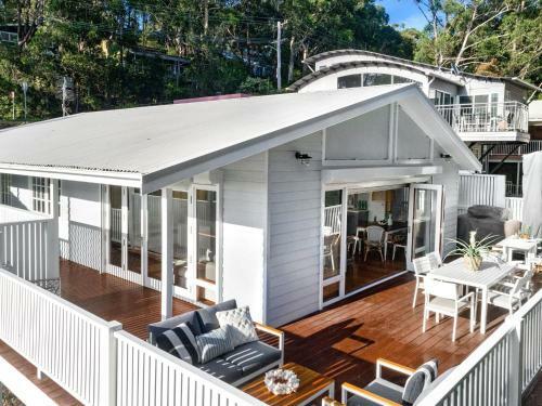 Sea Deck Hyams Beach 4pm Check Out Sundays