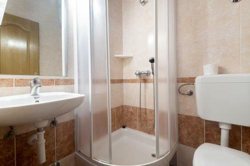 Hostal Hotel Ami-m