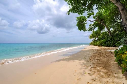 Weston Villa Sleeps 6 With Pool And Air Con