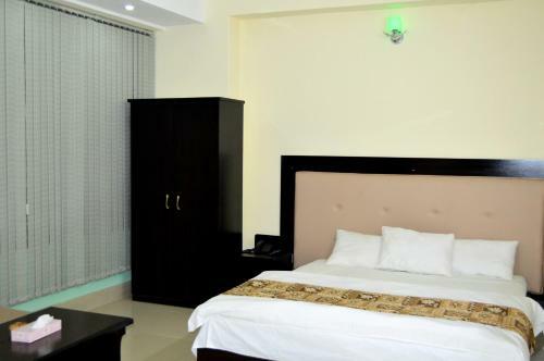 Grand Surma Hotel