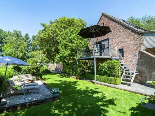 Cushy Apartment With Private Terrace, Pond, Heating, Balcony